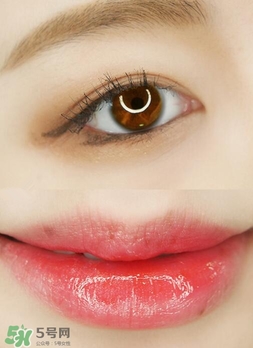李圣經(jīng)妝容怎么化？李圣經(jīng)仿妝教程