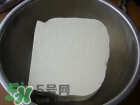 豆腐丸子散了怎么辦？豆腐丸子怎么做不散？