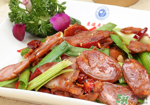 香腸發(fā)酸還能吃嗎？香腸發(fā)酸的原因