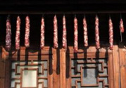 <i>?香腸晚上能放外面嗎？?香腸晚上要收嗎？</i>