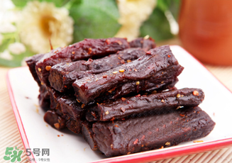 風干牛肉是生的嗎？風干牛肉是生的還是熟的？