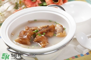 臘豬腳燉什么好吃？臘豬蹄燉什么好吃？