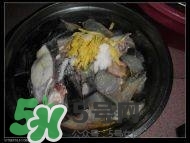 臘豬腳燉什么好吃？臘豬蹄燉什么好吃？