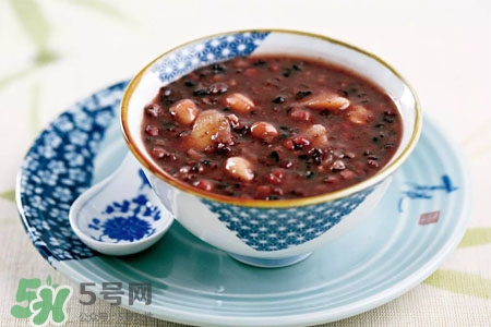 臘八飯熱量高嗎？吃臘八飯會發(fā)胖嗎？