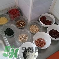 怎么用電飯煲煮臘八粥？電飯煲怎么熬臘八粥？