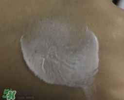 瓷肌適合什么膚質(zhì)？瓷肌適合油性肌膚敏感肌膚嗎？
