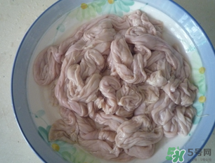 豬小腸可以做臘腸嗎？豬小腸可以做香腸嗎？