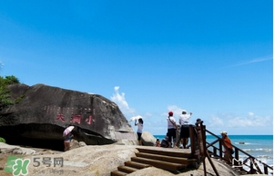 春節(jié)去三亞穿什么？過年春節(jié)去三亞穿什么衣服？