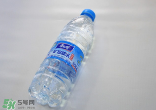 礦泉水打開后幾天不能喝？礦泉水打開后能放幾天？