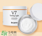 用素顏霜前打隔離霜嗎？用素顏霜之前要用隔離霜嗎