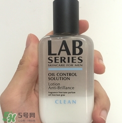收斂水是爽膚水嗎？收斂水和爽膚水的區(qū)別？