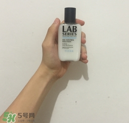 收斂水是爽膚水嗎？收斂水和爽膚水的區(qū)別？