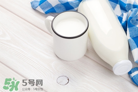 乙肝患者能喝牛奶嗎？乙肝患者喝牛奶有講究