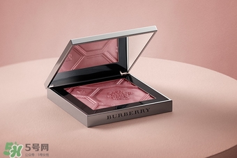 巴寶莉2017年春季限定腮紅多少錢？burberry2017腮紅試色圖