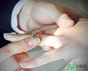 臘月可以訂婚嗎？臘月訂婚好不好？