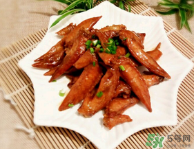 雞翅尖烤箱烤多久？雞翅尖怎么烤箱烤？