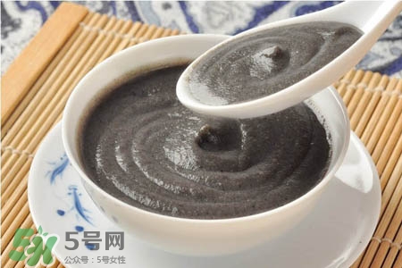 芝麻糊不能和什么一起吃？芝麻糊與哪些食物相克？