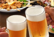 吃燒烤能喝啤酒嗎？吃燒烤喝啤酒好嗎？
