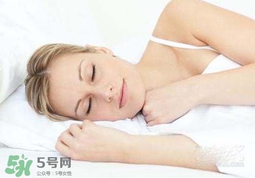 孕婦可以經(jīng)常摸肚子嗎？孕婦經(jīng)常摸肚子會(huì)怎樣？