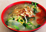 吃麻辣燙會(huì)口腔潰瘍嗎？口腔潰瘍能吃麻辣燙嗎？