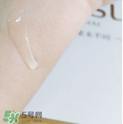美容液是精華液嗎？美容液和精華液的區(qū)別