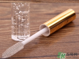 大創(chuàng)睫毛雨衣怎么卸？大創(chuàng)睫毛雨衣卸妝方法