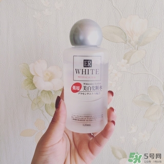 大創(chuàng)美白化妝水爽膚水怎么樣？大創(chuàng)化妝水好用嗎？