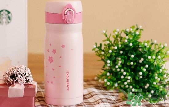 過年送女朋友什么禮物？過年給男朋友送什么