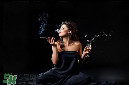喝酒對(duì)皮膚好嗎？喝酒對(duì)皮膚有什么壞處？