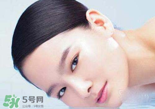 補(bǔ)水面膜一般敷多長(zhǎng)時(shí)間？補(bǔ)水面膜敷多久？