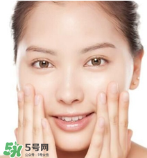 精華什么年紀(jì)用？精華什么年齡開(kāi)始用？