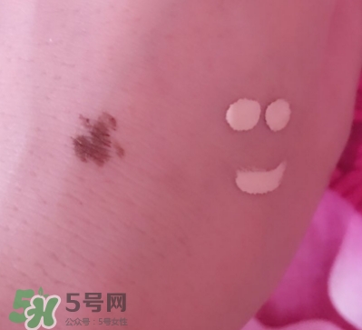 遮瑕液和遮瑕膏的區(qū)別？遮瑕液好還是遮瑕膏好？