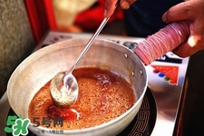 煮糖用什么鍋?zhàn)詈茫堪咎怯檬插伜线m？