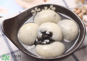 芝麻湯圓上火嗎？吃黑芝麻湯圓上火嗎？