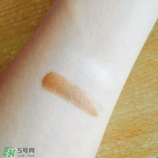 tf修容膏怎么用？tom ford修容膏使用方法