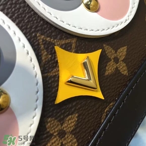lv2017情人節(jié)限量包包多少錢？lv2017情人節(jié)愛(ài)情鳥小雞包價(jià)格