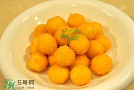 炸元宵是蒸完再炸嗎？速凍元宵怎么炸？