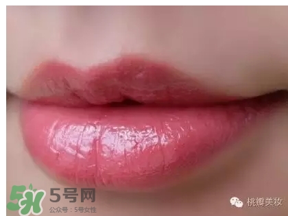 香奈兒細(xì)管coco216多少錢？香奈兒細(xì)管口紅216試色