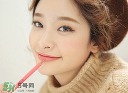 豆沙色口紅怎么化？豆沙色口紅怎么涂好看？