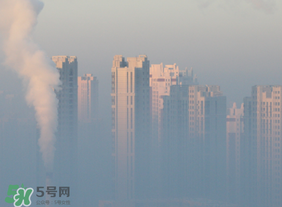 霧霾一天中什么時候最嚴(yán)重？霧霾一天中什么時候最輕？