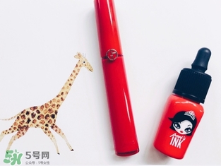 涂唇釉嘴唇干是怎么回事？涂唇釉嘴唇干怎么辦？