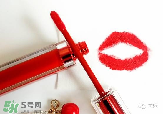 唇釉顯唇紋怎么辦？不顯唇紋的唇釉推薦？