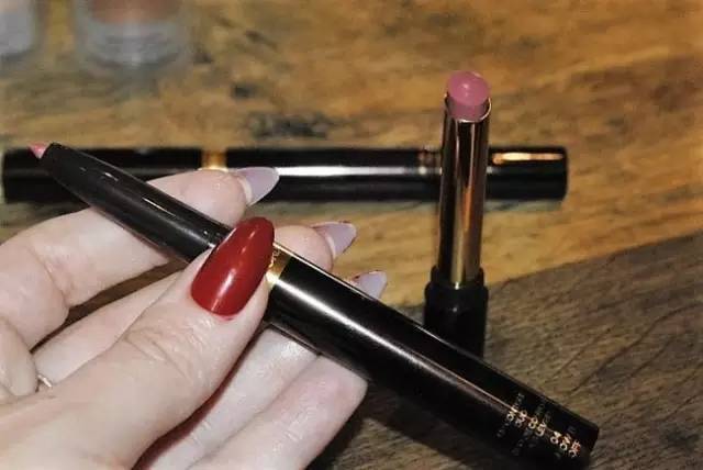 tom ford和迪奧哪個好？tom ford口紅和dior口紅哪個好？