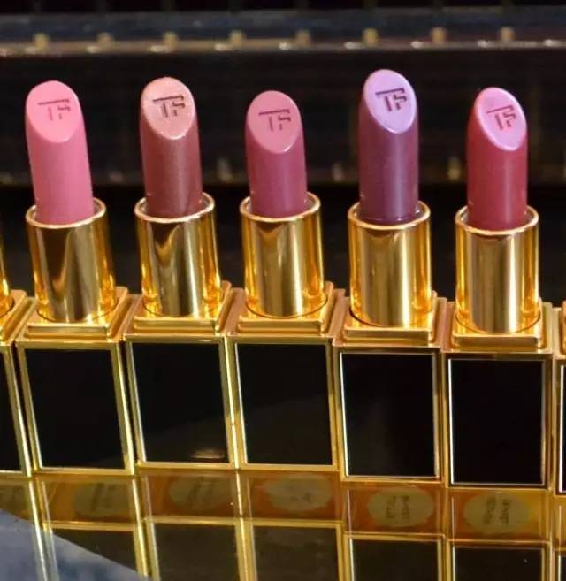 tom ford和迪奧哪個好？tom ford口紅和dior口紅哪個好？