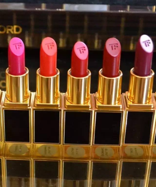 tom ford和迪奧哪個好？tom ford口紅和dior口紅哪個好？