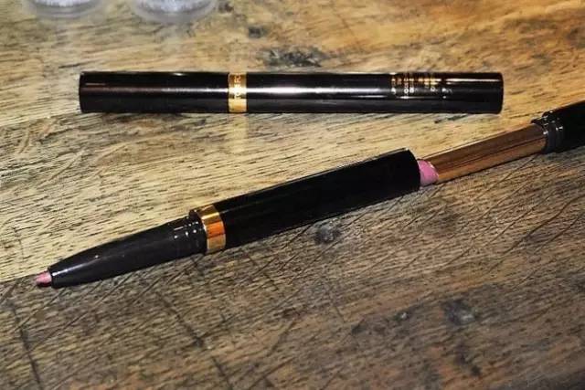 tom ford和迪奧哪個好？tom ford口紅和dior口紅哪個好？