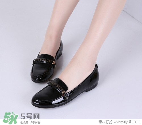 3月份穿什么鞋子？三月份穿什么鞋？