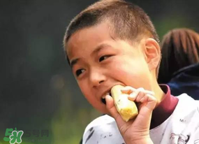 吃甘蔗嘴爛了怎么辦？吃甘蔗嘴角爛了怎么辦？