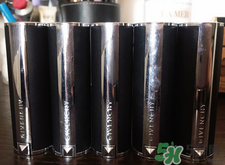 紀(jì)梵希小羊皮是啞光嗎？紀(jì)梵希小羊皮干不干？
