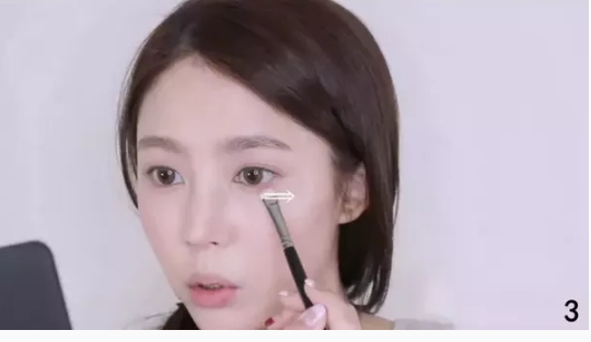 干玫瑰色妝容怎么化？干玫瑰色妝容畫法步驟